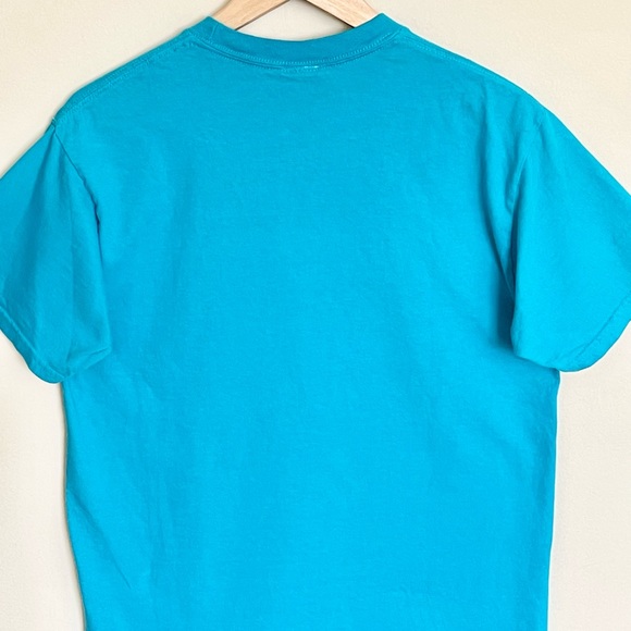 Omocat x hololive Gawr Gura Apex Predator Blue Anime T Shirt Adult size Medium - Picture 7 of 9